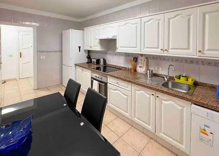 Residencial La Pineda & Anet