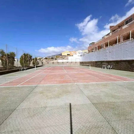 Apartment Residencial La Pineda & Anet *
