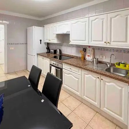 Residencial La Pineda & Anet