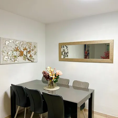 Apartment Residencial La Pineda & Anet *