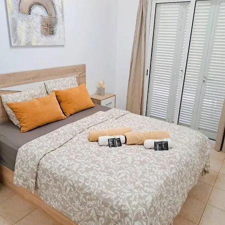 Апартаменты Residencial La Pineda & Anet