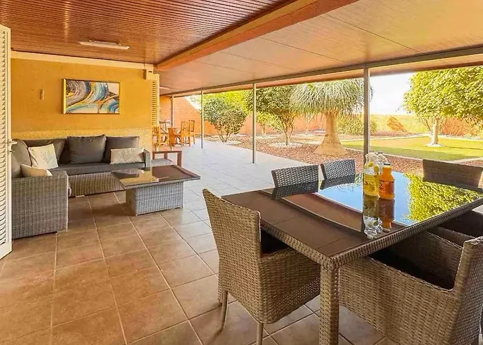 Residencial La Pineda & Anet * Адехе